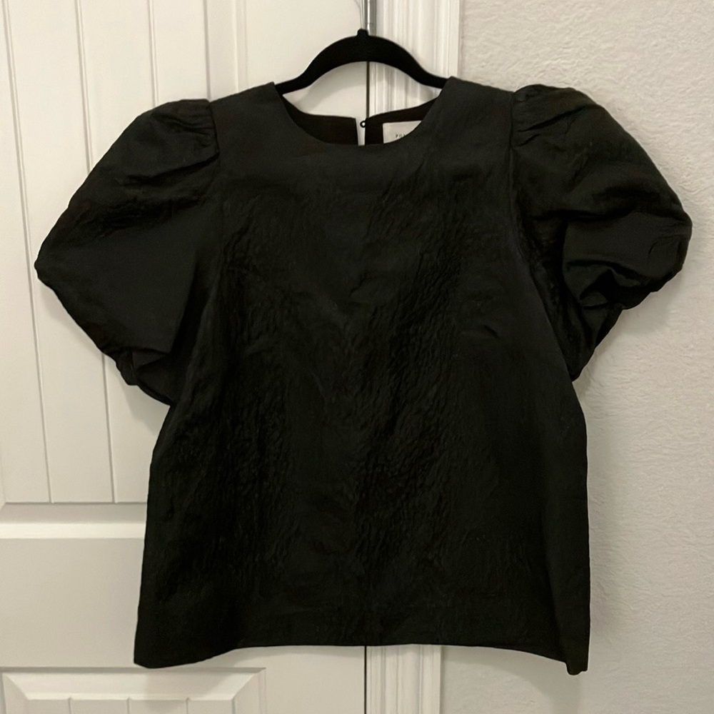 Pomander Place Elegant Black Puff Sleeve Blouse
